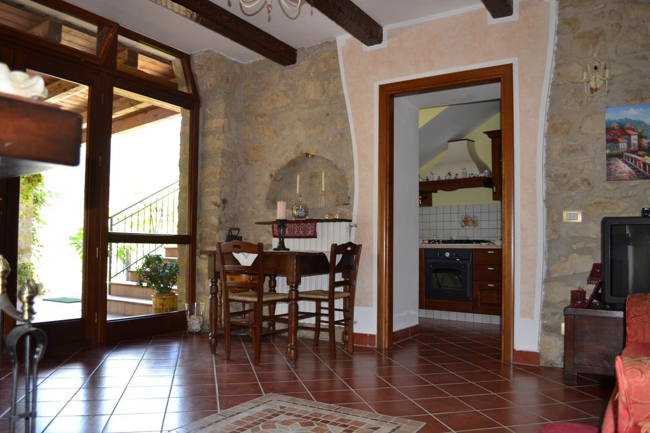 La Casa Di Lidia Bed and Breakfast Cardile Exteriör bild